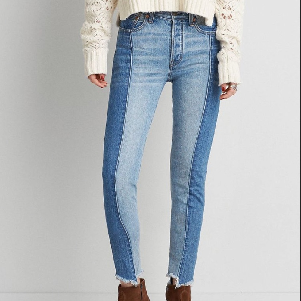 American Eagle two toned vintage high rise jeans